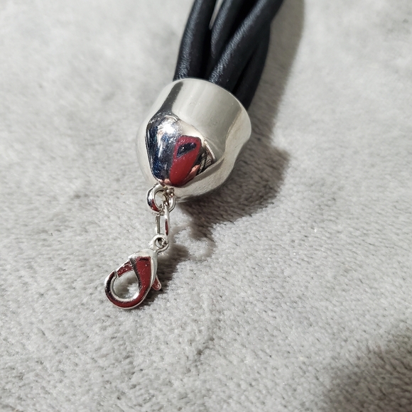 Multi-Strand Black Cord Necklace and Matching Earing Set - Picture 5 of 8